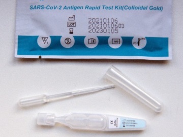 Με PCR ή Rapid Test η επιστροφή των ανεμβολίαστων υγειονομικών