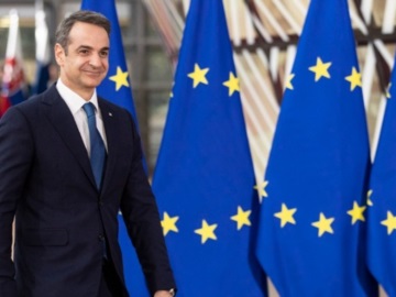 Στην Ισπανία για τη σύνοδο κορυφής EUMED-9 ο πρωθυπουργός