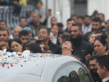 Κώστας Φραγκούλης: Σε βαρύ κλίμα η κηδεία του 16χρονου στον Εύοσμο Θεσσαλονίκης