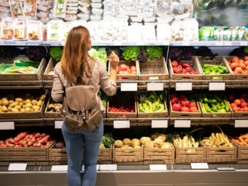 Πριν το food pass … έρχονται νέες αυξήσεις στις τιμές τροφίμων
