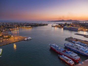 Λιμάνι Πειραιά: 20 αναχωρήσεις πλοίων σήμερα για τα νησιά του Αργοσαρωνικού