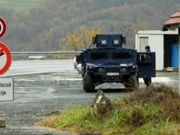 Κόσοβο: Πυροβολισμοί στη Μιτρόβιτσα, κοντά σε περίπολο της KFOR