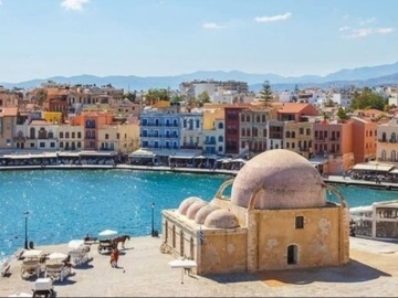 «Η μεγάλη επιτροφή του ελληνικού τουρισμού» - Τα έσοδα για το 2022 εκτιμάται πως θα φτάσουν τα 18 δισ. ευρώ