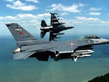 Τουρκική προκλητικότητα: Τρία F-16 πάνω από Οινούσες-Παναγιά