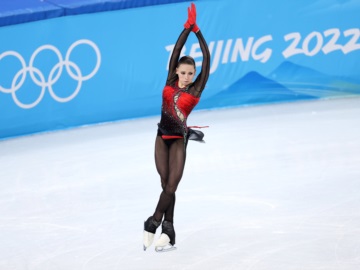 Χειμερινοί Ολυμπιακοί Αγώνες: Η 15χρονη Καμίλα Βαλιέβα έγραψε ιστορία -Έκανε τετραπλό άλμα στο πατινάζ