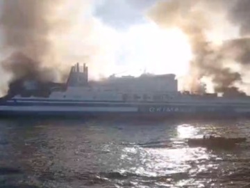 Φωτιά σε πλοίο στην Κέρκυρα: δύο εγκλωβισμένοι και 10 αγνοούμενοι - Τρεις Ελληνες μεταξύ αυτών 