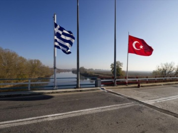 Κοινή δημοσκόπηση σε Ελλάδα και Τουρκία – Πώς θεωρούν οι πολίτες ότι πρέπει να επιλυθούν οι διαφορές