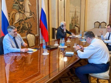 «Περιμένουμε»: Η Ρωσία φέρεται να έχει ήδη φτάσει για συναντήσεις με την Ουκρανία, σύμφωνα με το Spiegel
