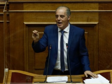 Βελόπουλος: Είναι λάθος η επιλεκτική αναφορά στην αλληλεγγύη - Δεν έχετε σχέδιο διαφυγής της ελληνικής μειονότητας