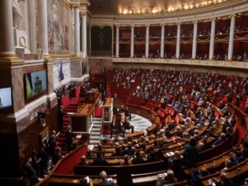 Ο Βολοντιμίρ Ζελένσκι απευθύνθηκε στη Γαλλική Εθνοσυνέλευση ζητώντας ενίσχυση της βοήθειας προς την Ουκρανία