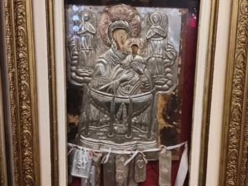 Η εικόνα της Ζωοδόχου Πηγής στον Άγιο Νικόλαο το Στεριανό. Ένα ιστορικό κειμήλιο από τη Σμύρνη.