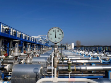 Συμφωνία στην Ε.Ε. έως αύριο για την απαγόρευση του ρωσικού πετρελαίου αναμένει η Γαλλία