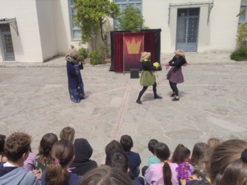 Πόρος: Παράσταση για τα παιδιά του Πόρου από την θεατρική ομάδα του θεάτρου Τέχνης Καρόλου Κουν