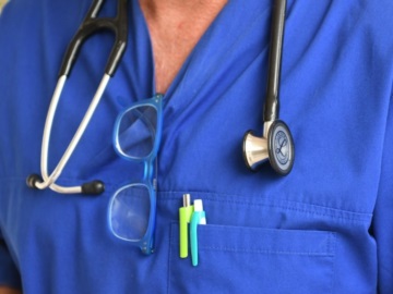 «Γιατρός για όλους»: Όλα όσα πρέπει να γνωρίζετε μέσα από 12 ερωταπαντήσεις