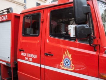 Κόρινθος: Μεγάλη φωτιά στις Κεχριές - Κινητοποίηση της Πυροσβεστικής (βίντεο)