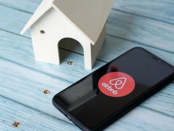 ΕΝΦΙΑ 2022: Ο ρόλος του Airbnb στο νέο λογαριασμό του φόρου ακινήτων