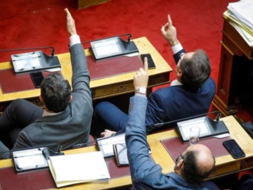 Βουλή: Εγκρίθηκε με 181 ψήφους η αμυντική συμφωνία Ελλάδας και ΗΠΑ