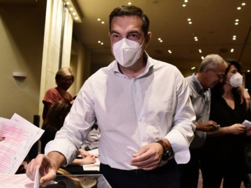 ΣΥΡΙΖΑ: Σβίγκου και Βασιλειάδης εξελέγησαν με ποσοστό 76,5% – Ποιοι απαρτίζουν την νέα Πολιτική Γραμματεία