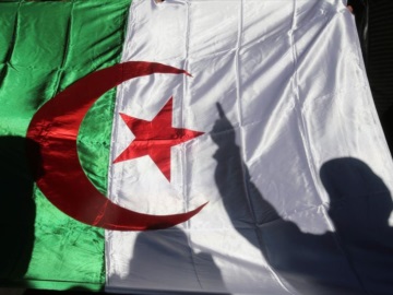 Στον «πάγο» η διπλωματία και το εμπόριο μεταξύ Ισπανίας και Αλγερίας