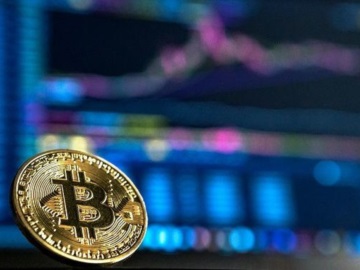 Bitcoin: Συνεχίζεται η βουτιά του - Αβεβαιότητα στις αγορές κρυπτονομισμάτων