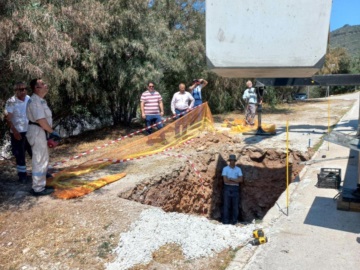 Μέθανα: Ξεκίνησαν οι εργασίες τοποθέτησης βυθιζόμενων κάδων στην Λουτρόπολη και το Βαθύ 