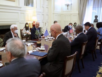 Η τουρκική παραβατικότητα στην ατζέντα της συνάντησης Δένδια με Αμερικανούς βουλευτές