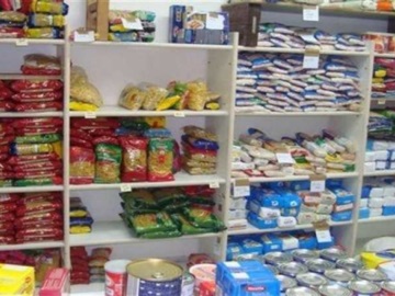 Αίγινα: Διανομή τροφίμων από το Κοινωνικό Παντοπωλείο του Δήμου Αίγινας.