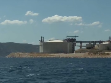Έτοιμη για παραλαβές η νέα πλωτή δεξαμενή LNG στη Ρεβυθούσα – Σκρέκας: Θωρακίζουμε ενεργειακά τη χώρα