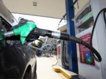 Άλμα στις τιμές των καυσίμων – Πάνω από 2 ευρώ η τιμή της βενζίνης, στο 1,9 το ντίζελ κίνησης