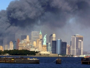 Οι ΗΠΑ τίμησαν τη μνήμη των θυμάτων της 11ης Σεπτεμβρίου 2001