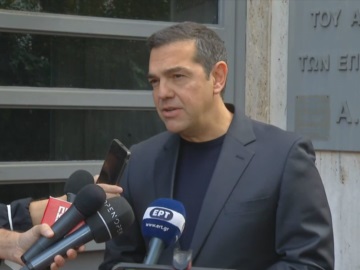 Αλ. Τσίπρας: «Ευτυχώς υπάρχουν ακόμη δικαστές στην Αθήνα, το φως θα νικήσει το σκοτάδι» – Συνάντηση με τον πρόεδρο ΑΔΑΕ