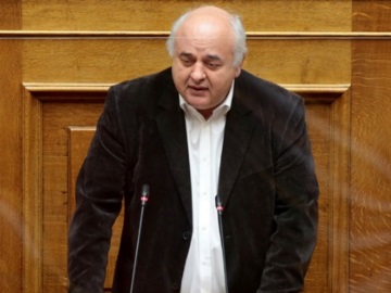 Καραθανασόπουλος: “Δεδομένη η μομφή του ΚΚΕ προς την κυβέρνηση της ΝΔ”