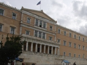 «Ναι» στη πρόταση δυσπιστίας κατά της κυβέρνησης, από τους εισηγητές Ελληνικής Λύσης και ΜεΡΑ25