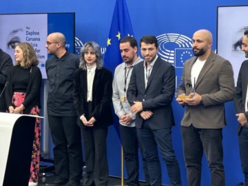Το Ευρωκοινοβούλιο βράβευσε τους δημοσιογράφους που ερεύνησαν το ναυάγιο της Πύλου