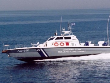 Πάτμος: Μηχανική βλάβη παρουσίασε φορτηγό πλοίο – Αγκυροβόλησε στο λιμάνι της Λέρου