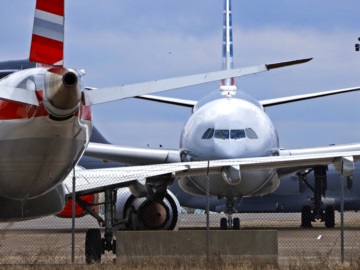 ΙΑΤΑ: Ρεκόρ 4,7 δισ. ταξιδιωτών αναμένουν οι αεροπορικές εταιρείες το 2024