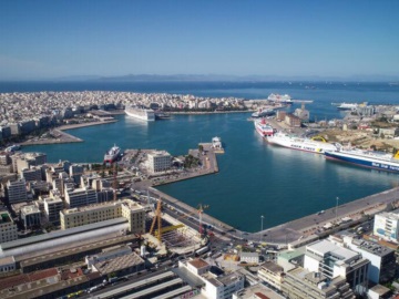 Ημερίδα του ΟΛΠ: Το λιμάνι Πειραιά περνάει στην εποχή της ηλεκτροδότησης πλοίων