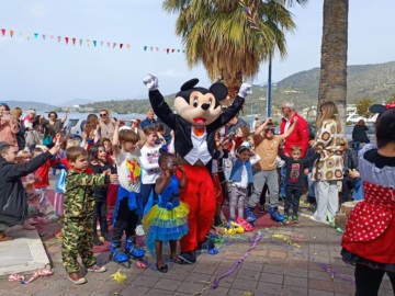 Πόρος: Με παιδικό μασκέ πάρτι ολοκληρώθηκαν οι αποκριάτικες εκδηλώσεις του Δήμου Πόρου 