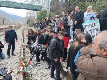 Δήμαρχος Τεμπών: Μαθητές πήγαιναν σχολείο με τρένο – Αποκαταστάθηκαν τέσσερα δρομολόγια της Hellenic Train