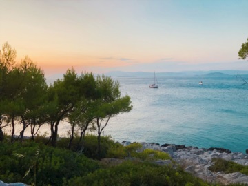 National Geographic: Σπέτσες, Ύδρα και Αγκίστρι στα 25 καλύτερα Ελληνικά νησιά για διακοπές το 2023