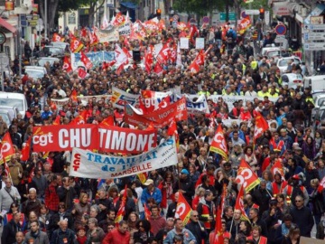 Γαλλία: 740.000 διαδηλωτές συμμετείχαν στις απεργιακές κινητοποιήσεις