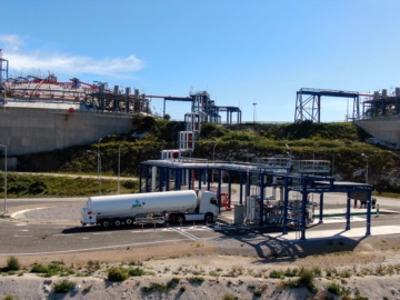 ΔΕΠΑ Εμπορίας: Oλοκληρώθηκε η πρώτη οδική μεταφορά LNG με ειδικό LNG trailer
