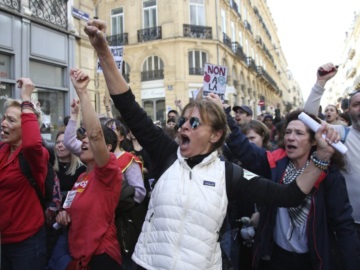 Γαλλία: Η 11η απεργιακή κινητοποίηση κατά του συνταξιοδοτικού – Πίσω από τη Λεπέν ο Μακρόν σε νέα δημοσκόπηση