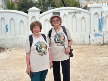 Δύο 81χρονες φίλες γύρισαν όλο τον κόσμο σε 80 ημέρες (φωτογραφίες)