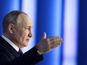 O Βλαντίμιρ Πούτιν υπέγραψε νόμο που θεσπίζει την ηλεκτρονική στρατολόγηση