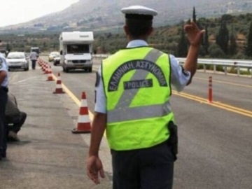 Πρωτομαγιά: Αυξημένα μέτρα της Τροχαίας - Απαγόρευση κυκλοφορίας των φορτηγών