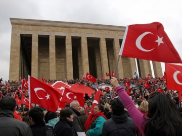 Εκλογές Τουρκία: Ακραίο κλίμα πόλωσης και αμφισβήτησης του αποτελέσματος – Ο Κιλιτσντάρογλου προειδοποιεί, ο Ερντογάν απαντά η Δύση παρεμβαίνει