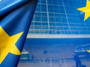 FT: Η ΕΕ θέλει να στείλει στο Κίεβο τα κέρδη από δεσμευμένα ρωσικά κεφάλαια αξίας 200 δισ. ευρώ