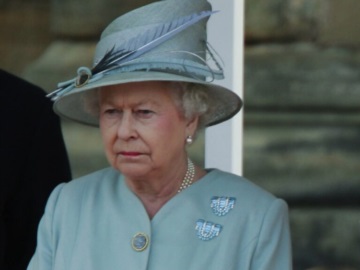 To FBI αποκαλύπτει σχέδια εξόντωσης της Βασίλισσας Ελισάβετ κατά την διάρκεια επισκέψεών της στις ΗΠΑ
