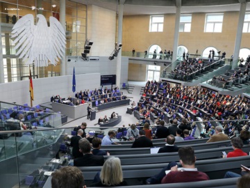 Γερμανία: Στο 19% το ακροδεξιό AfD σε νέα δημοσκόπηση – Ποιος προηγείται